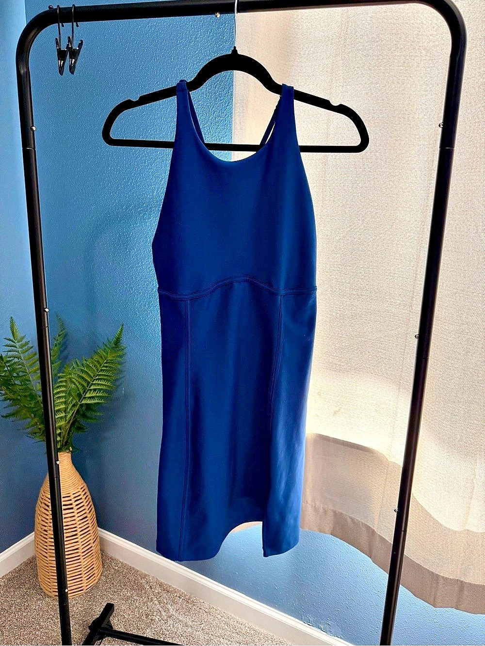 YPB sculptLUX by Abercrombie & Fitch Mini Athletic Dress in Blue. Size Medium. N